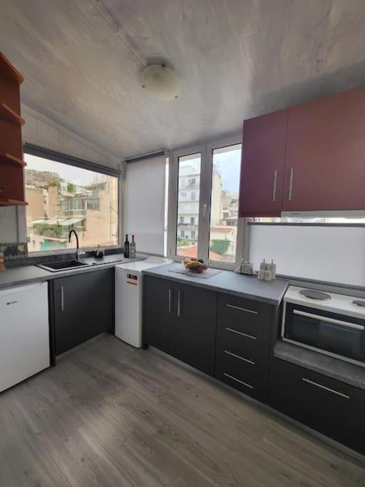 Under The Hill Apartment Athena Bagian luar foto
