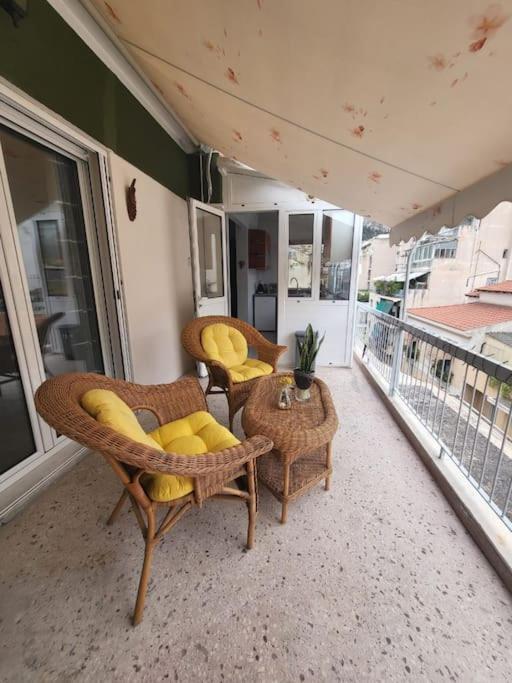Under The Hill Apartment Athena Bagian luar foto